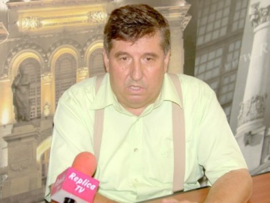 El este fostul primar al oraşului Hârşova. Credeţi că merită să se întoarcă la primărie?